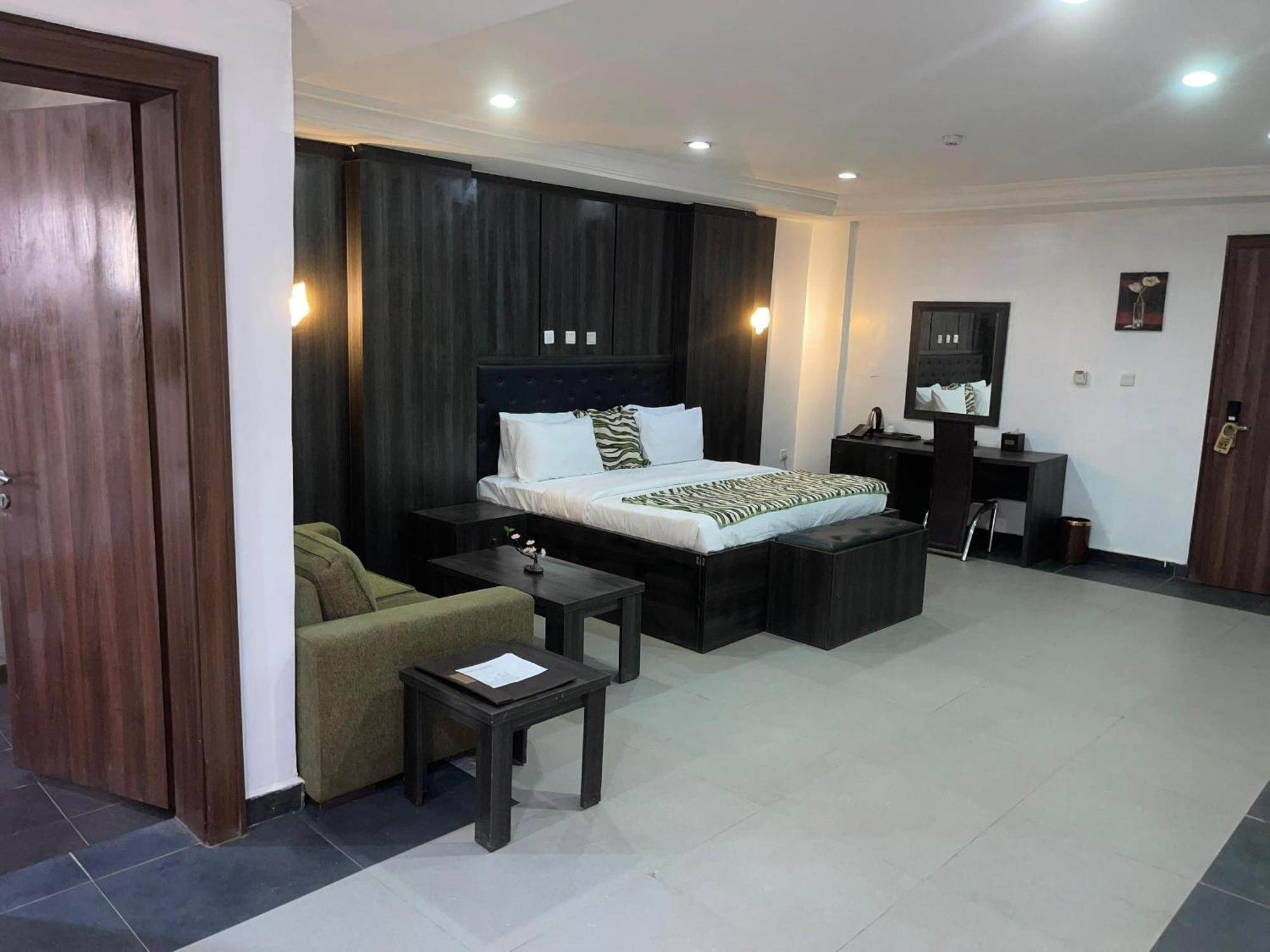 Aa Hotel And Suites أبوجا المظهر الخارجي الصورة